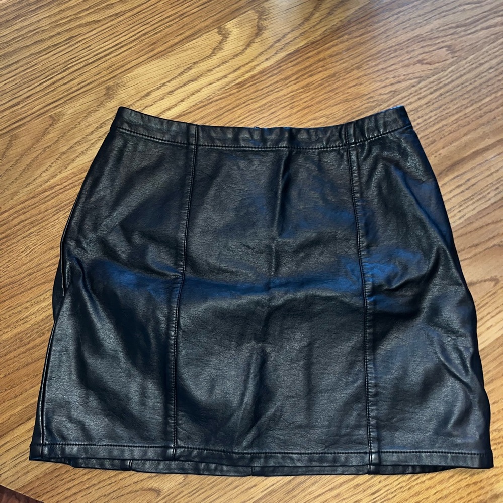 Forever 21 Black Faux Leather Mini Skirt